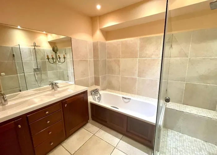 Cap D'antibes- Seafront - Swimming Pool -ac בית נופש